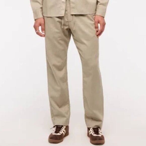 Pre-Loved Abercrombie & Fitch Men's Chinos - 28 W x 30 L - Picture 1 of 7